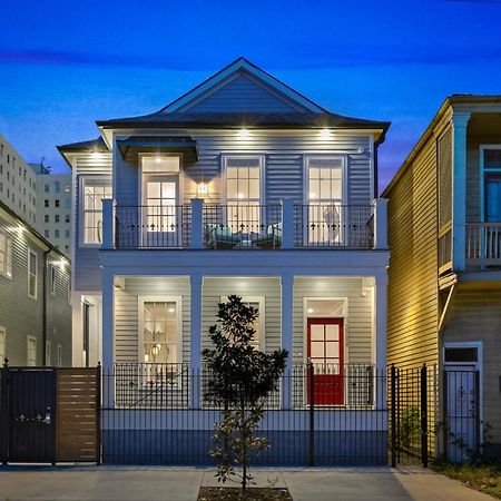 Hosteeva Amazing 4 Bedroom Modern Condo With Balcony Near Frnch Quarter New Orleans Exterior photo