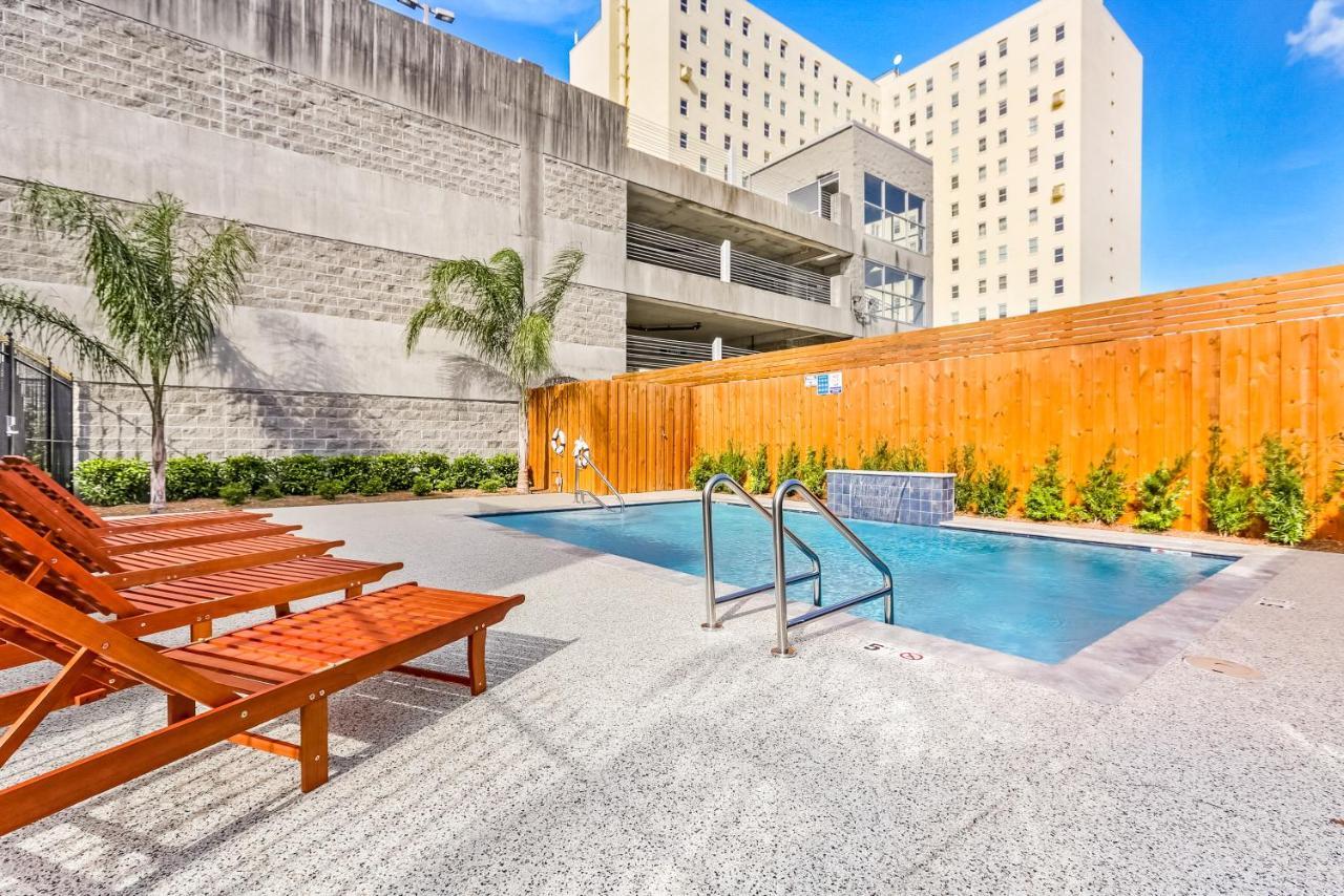 Hosteeva Amazing 4 Bedroom Modern Condo With Balcony Near Frnch Quarter New Orleans Exterior photo